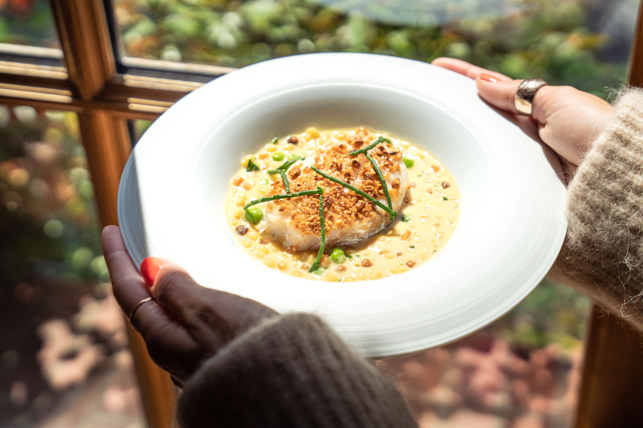 piatto gourmand in salsa - ristorante d'albergo di charme